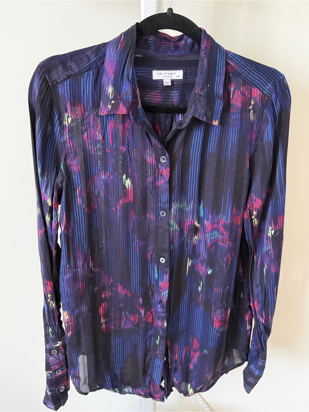 Equipment Eleonore navy Silk blend Button-Up Blouse with striped Print, size M